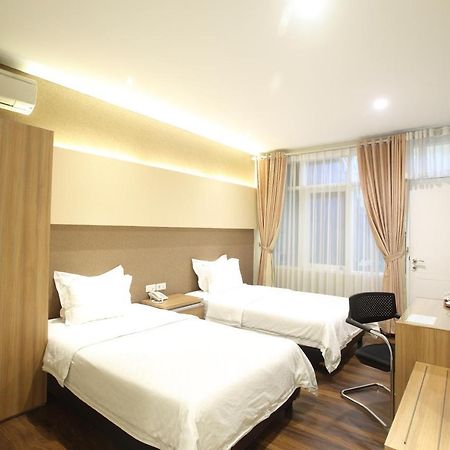 Dago 207 Hotel บันดุง ภายนอก รูปภาพ