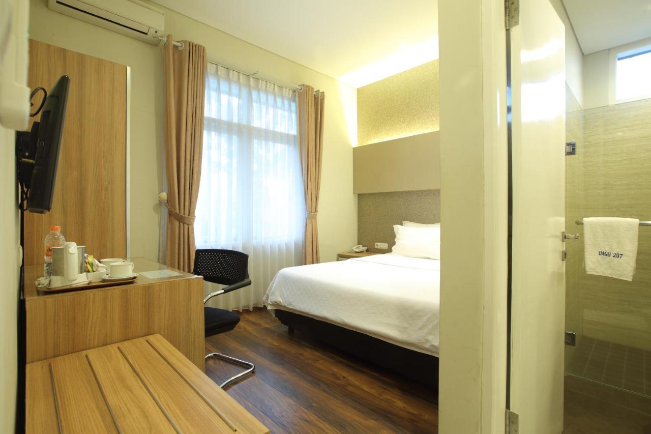 Dago 207 Hotel บันดุง ภายนอก รูปภาพ