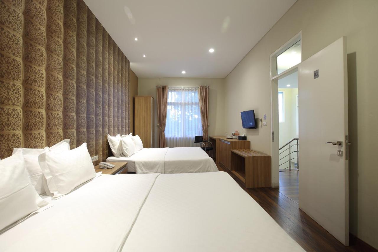 Dago 207 Hotel บันดุง ภายนอก รูปภาพ
