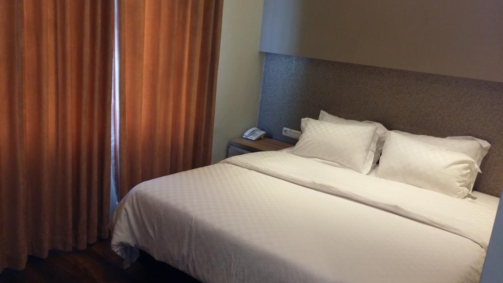 Dago 207 Hotel บันดุง ห้อง รูปภาพ
